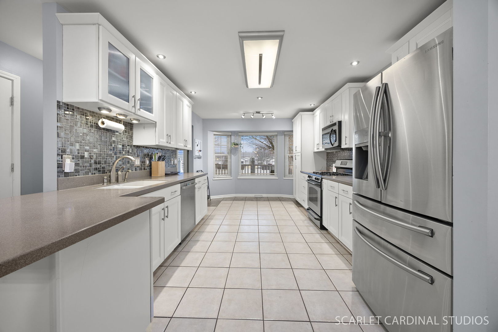 222 Meadows Drive, Sugar Grove, IL 60554