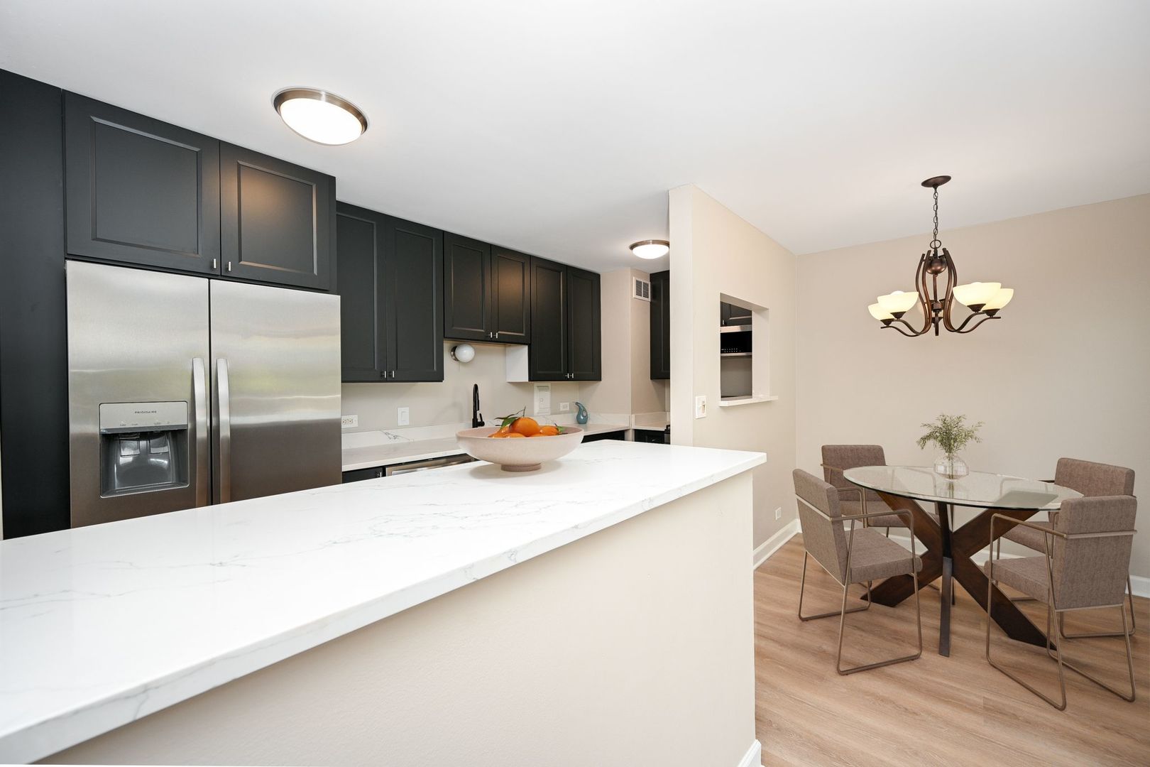 2222 S Stewart Avenue #3D, Lombard, IL 60148