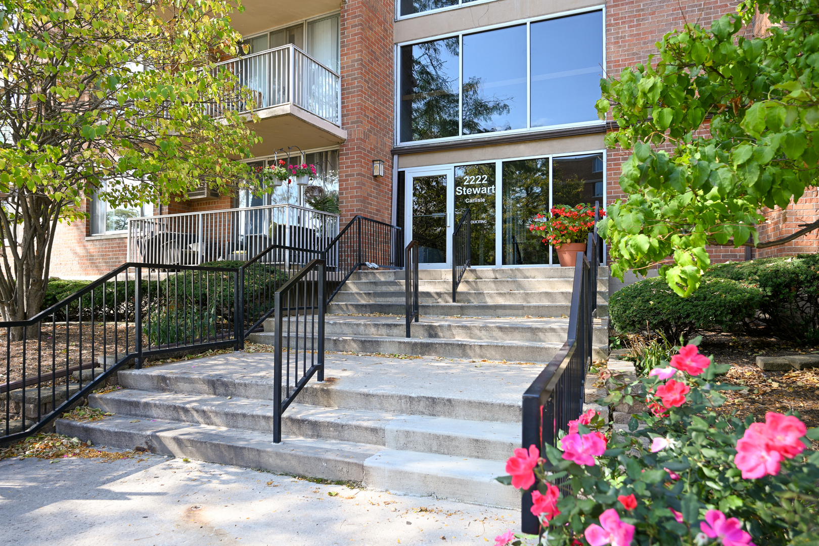 2222 S Stewart Avenue #3D, Lombard, IL 60148