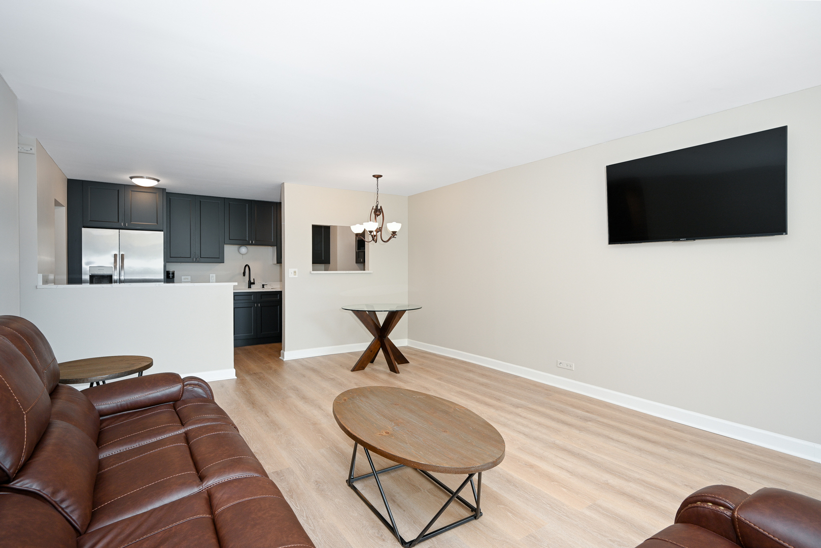 2222 S Stewart Avenue #3D, Lombard, IL 60148