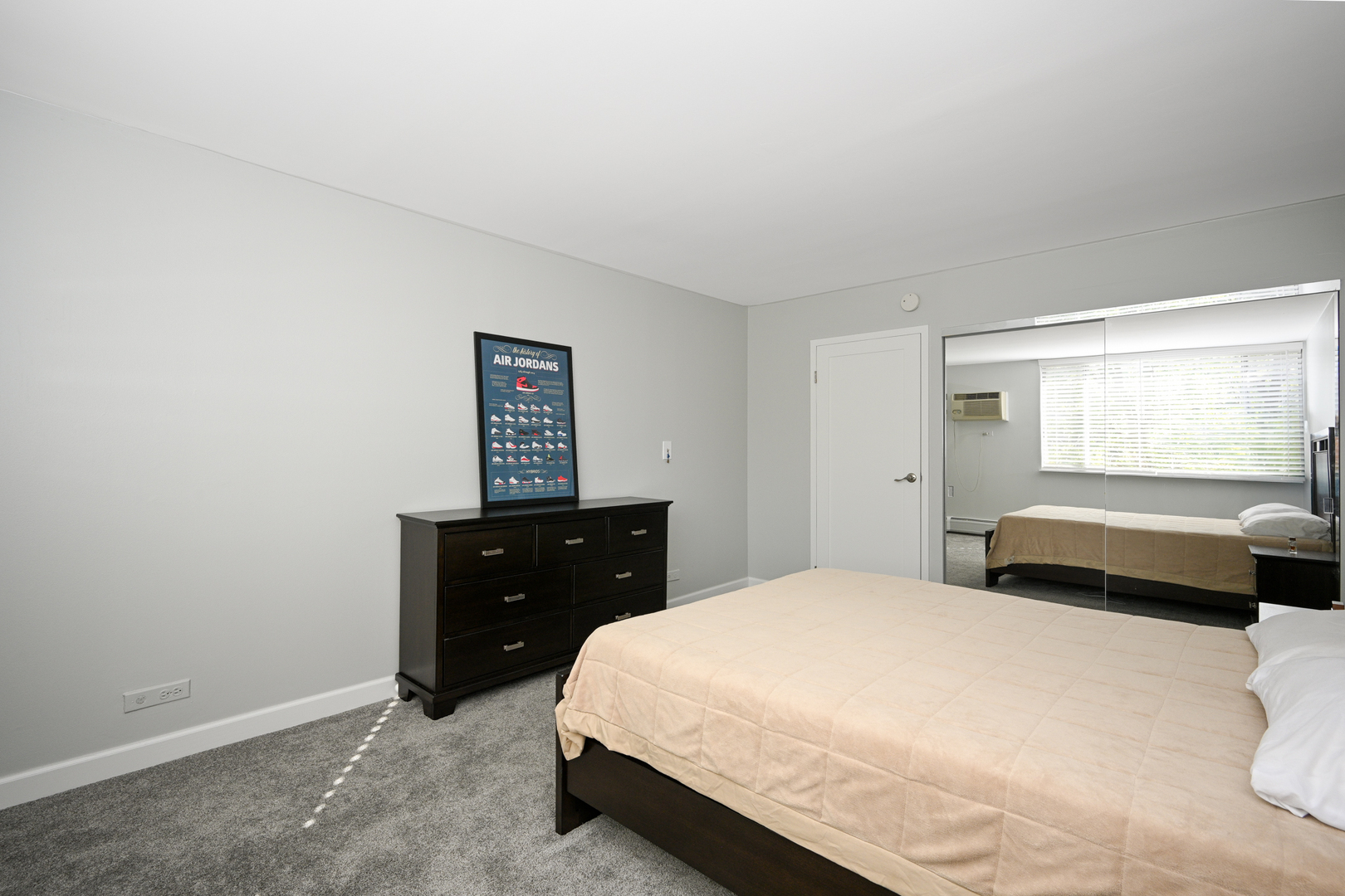 2222 S Stewart Avenue #3D, Lombard, IL 60148