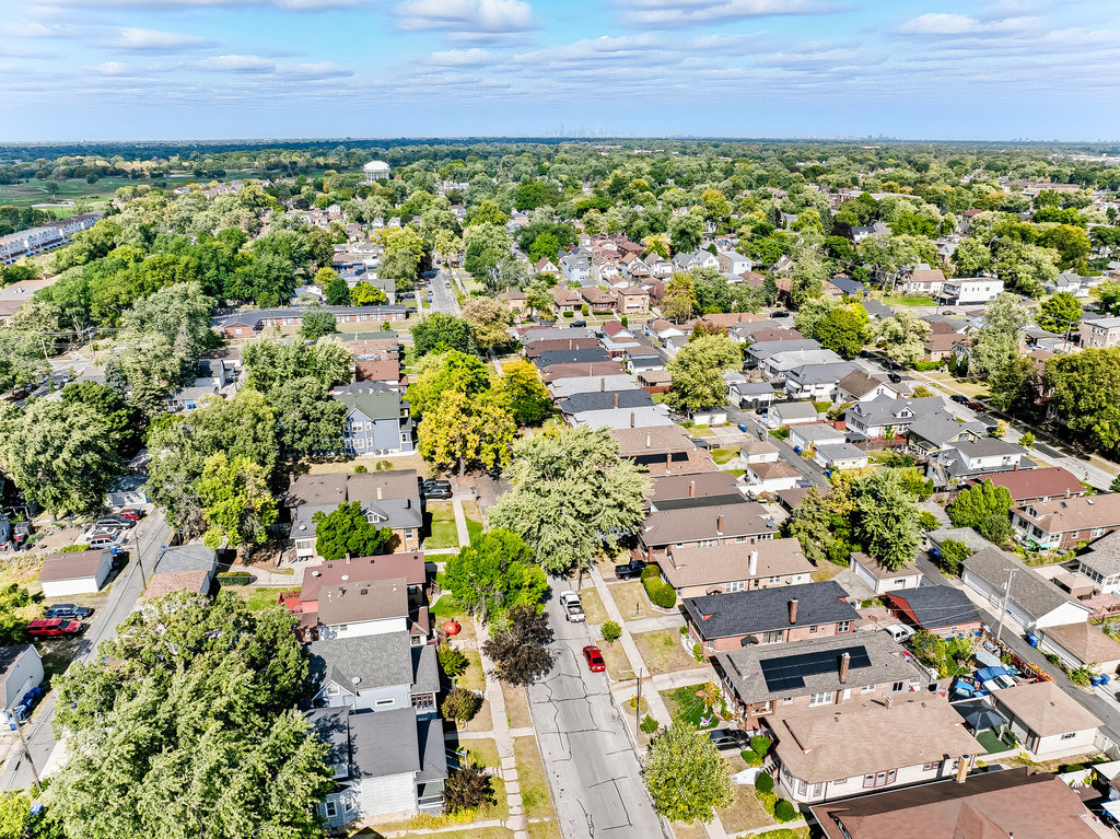 12552 Highland Avenue, Blue Island, IL 60406