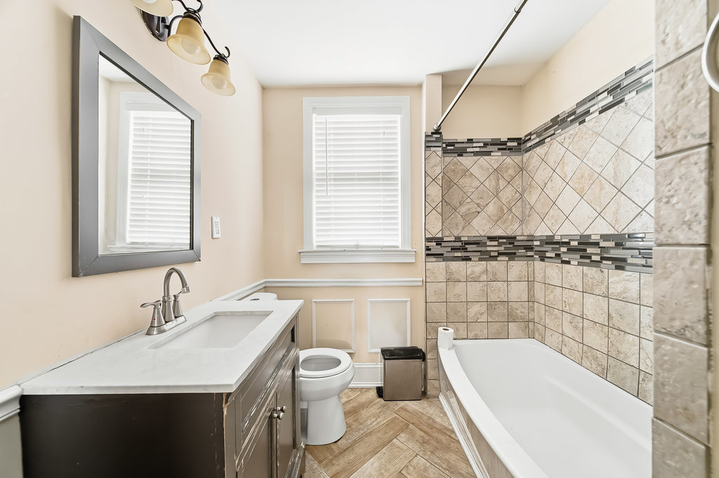 12552 Highland Avenue, Blue Island, IL 60406