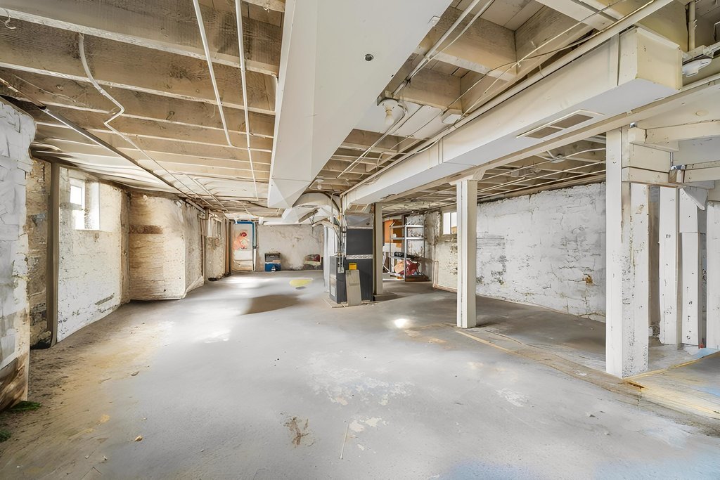12552 Highland Avenue, Blue Island, IL 60406