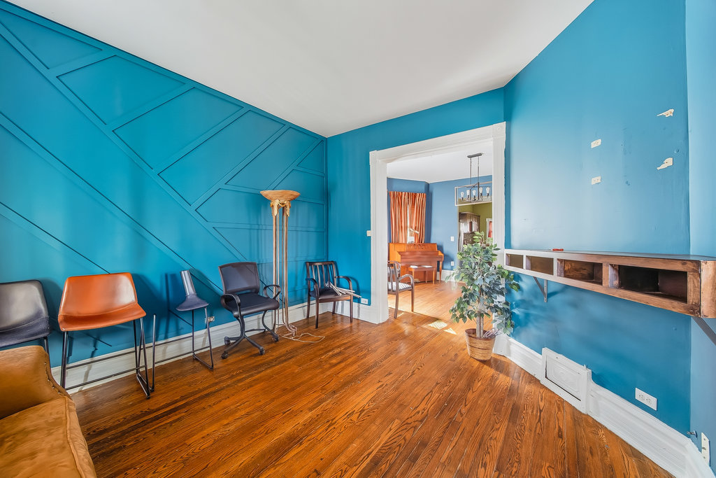 12552 Highland Avenue, Blue Island, IL 60406
