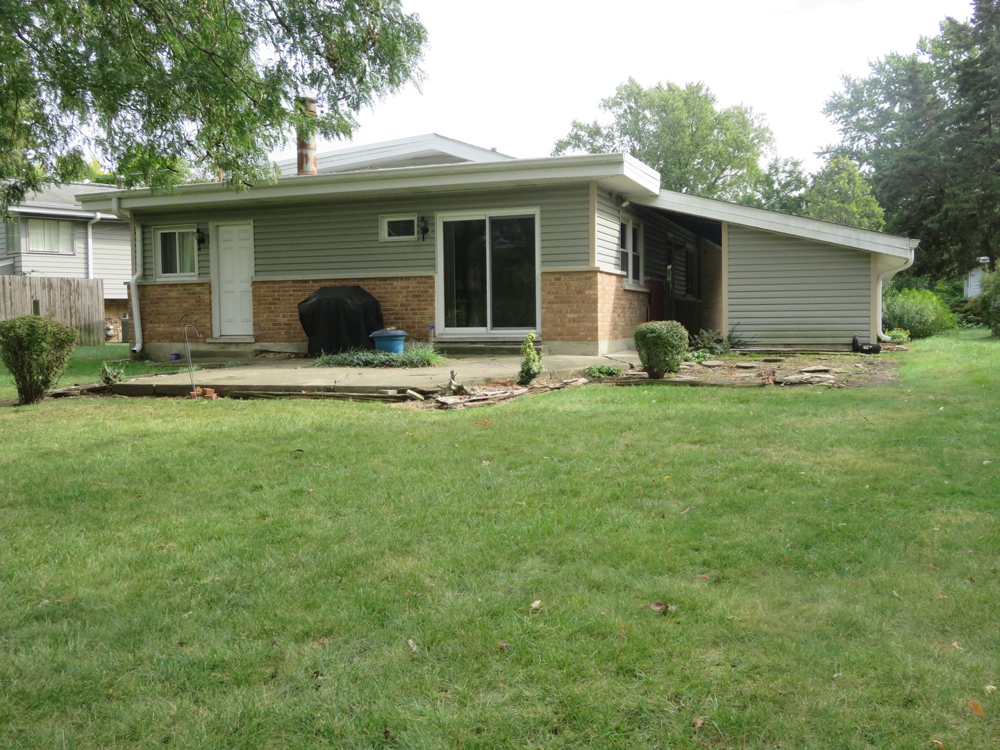 106 Willow Street, Park Forest, IL 60466