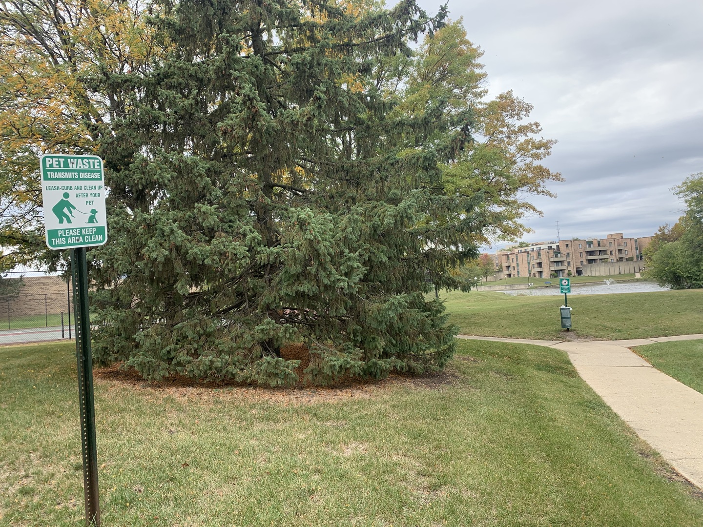 1813 Hemlock Place #107, Schaumburg, IL 60173