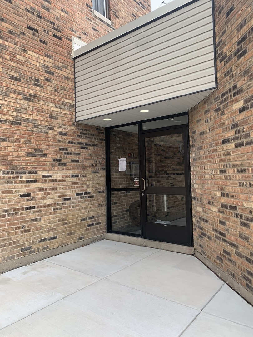 1813 Hemlock Place #107, Schaumburg, IL 60173