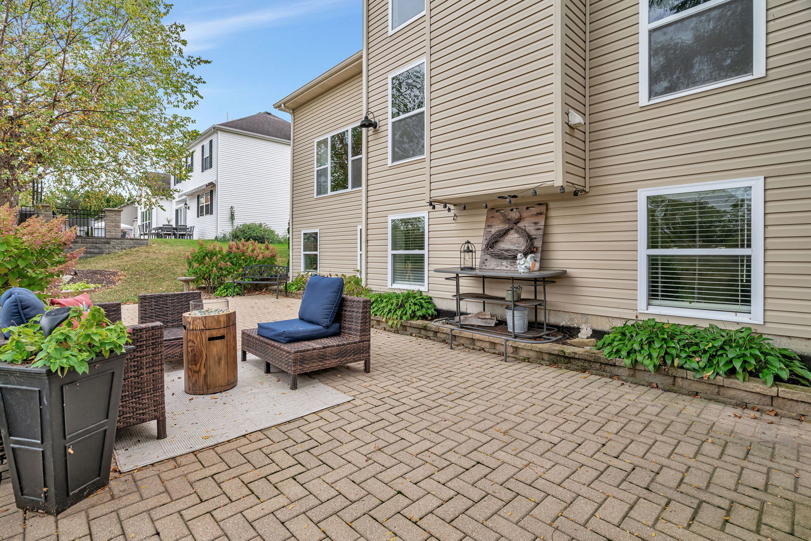 469 Kelly Avenue, Yorkville, IL 60560