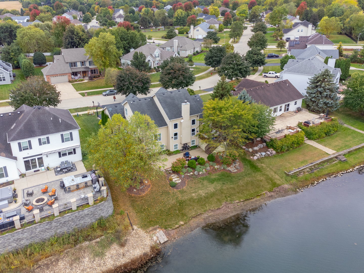 469 Kelly Avenue, Yorkville, IL 60560