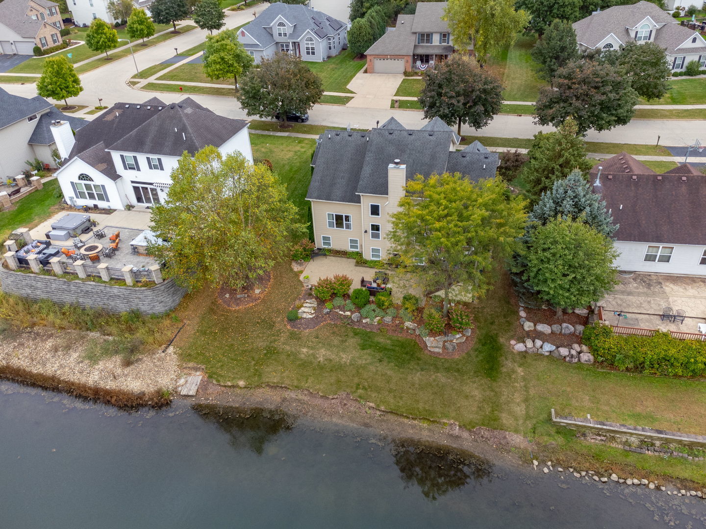 469 Kelly Avenue, Yorkville, IL 60560