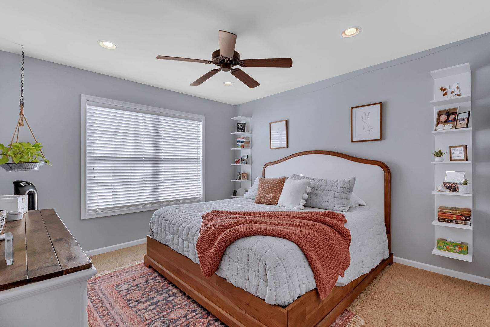 469 Kelly Avenue, Yorkville, IL 60560