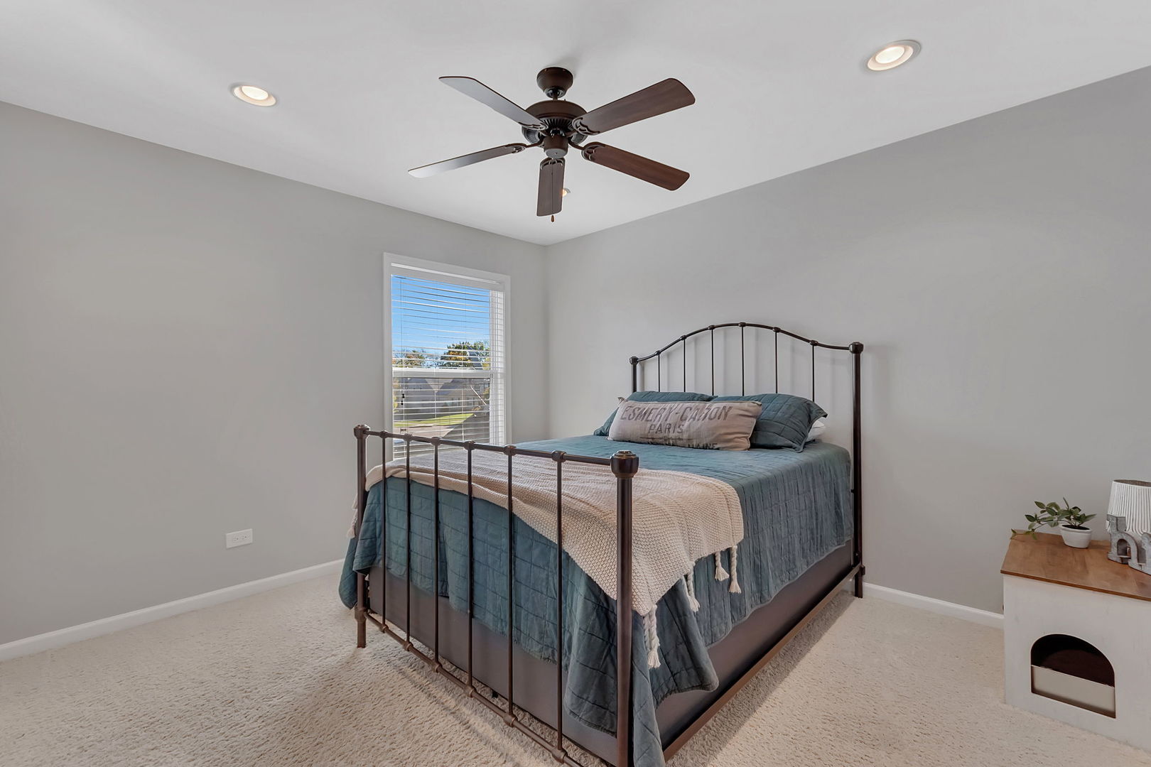 469 Kelly Avenue, Yorkville, IL 60560