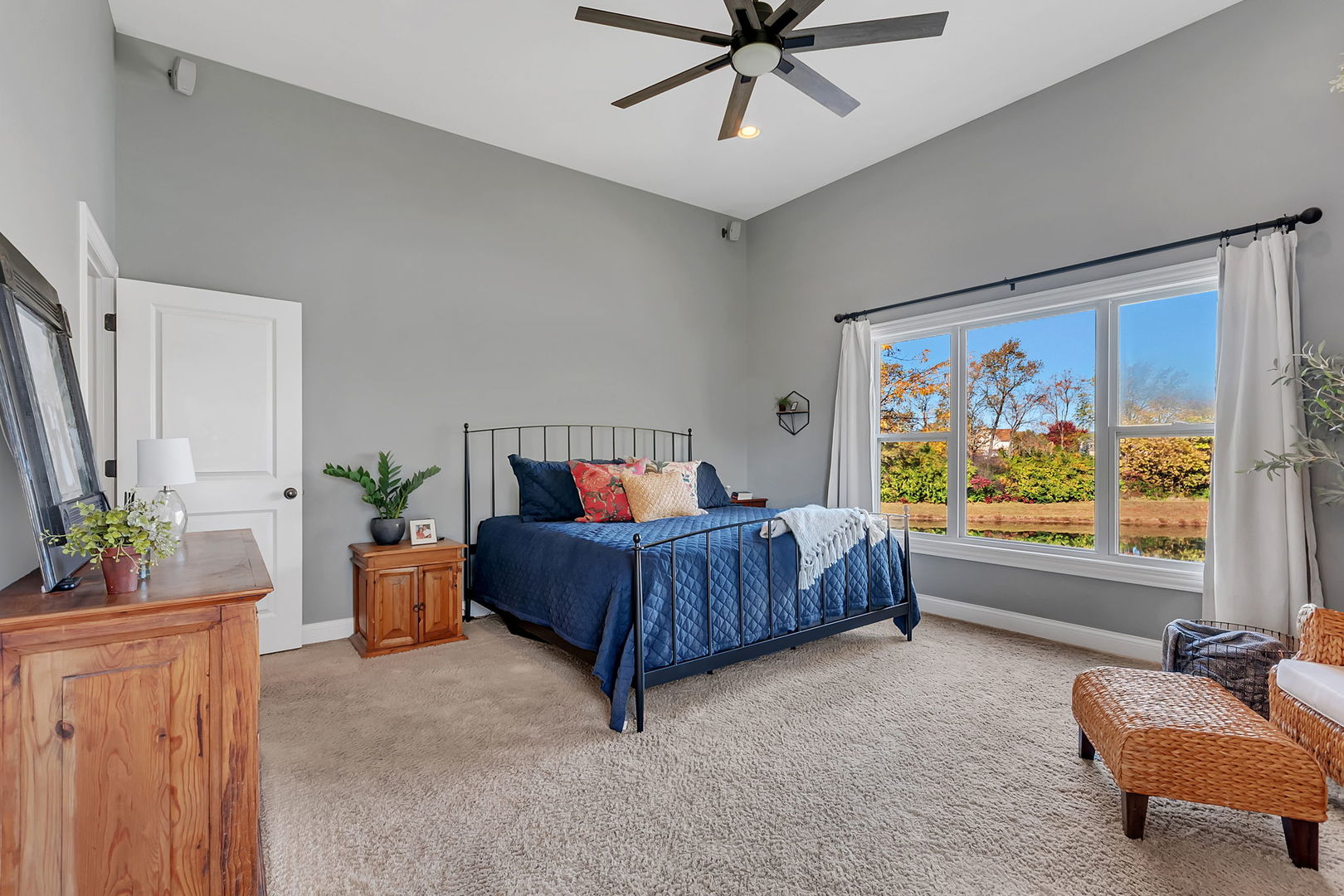 469 Kelly Avenue, Yorkville, IL 60560