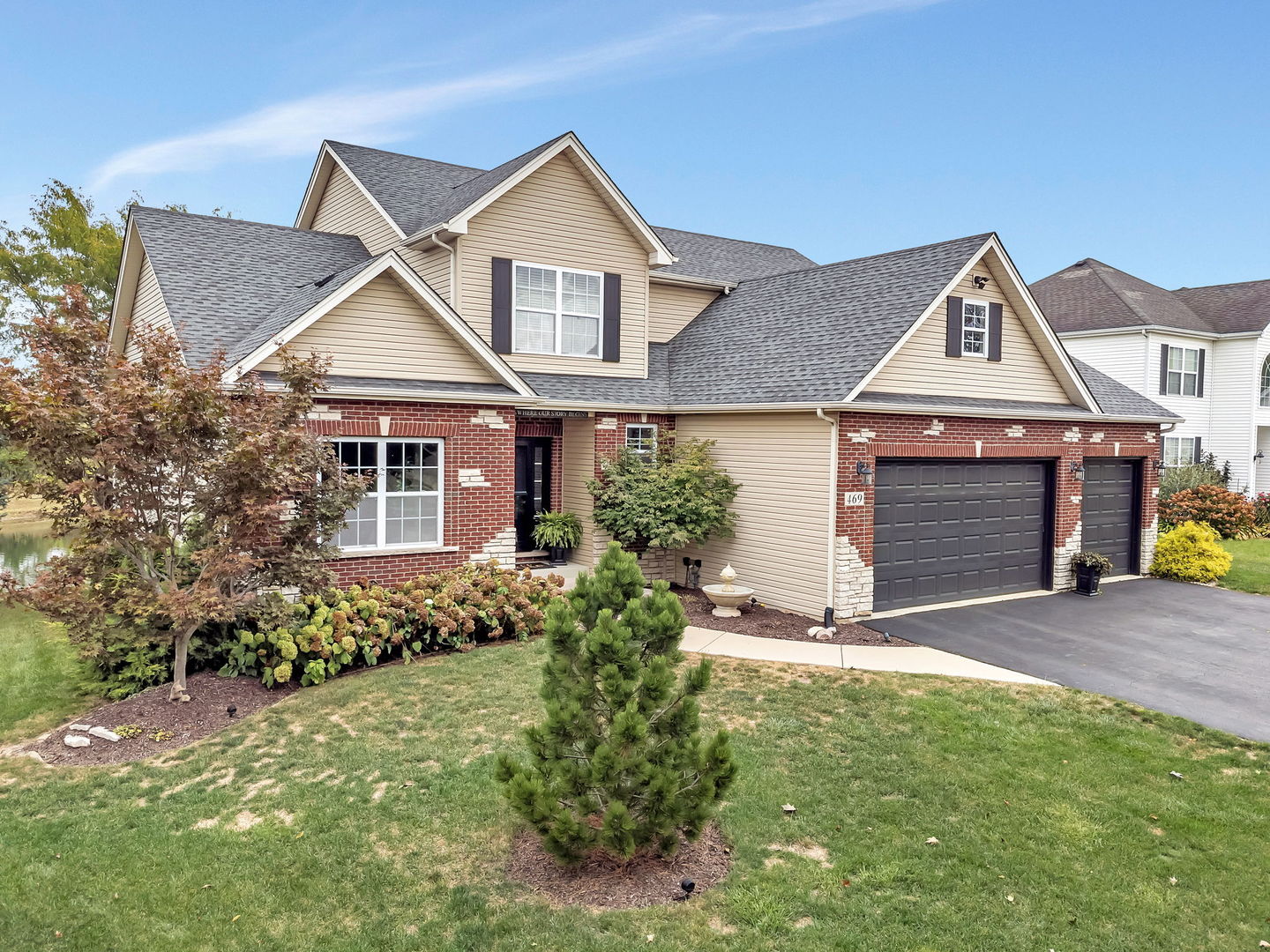 469 Kelly Avenue, Yorkville, IL 60560