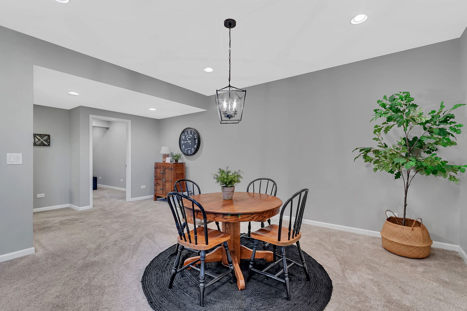 469 Kelly Avenue, Yorkville, IL 60560