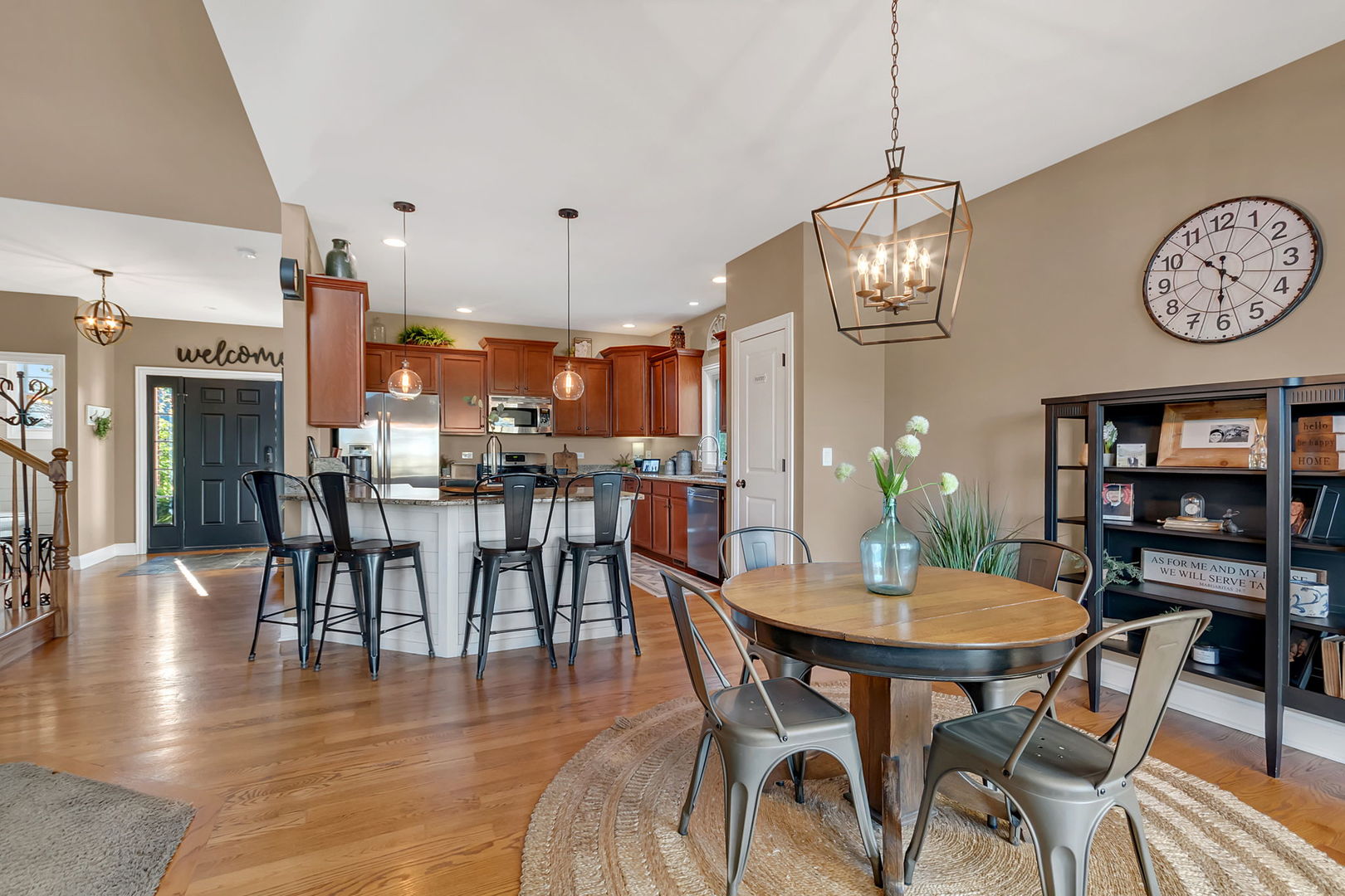 469 Kelly Avenue, Yorkville, IL 60560