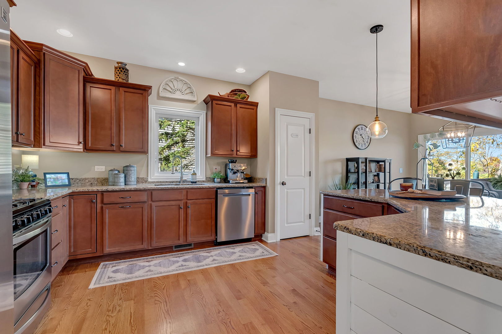 469 Kelly Avenue, Yorkville, IL 60560