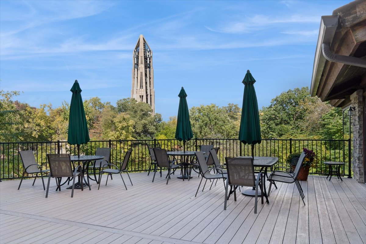 509 Aurora Avenue #209, Naperville, IL 60540