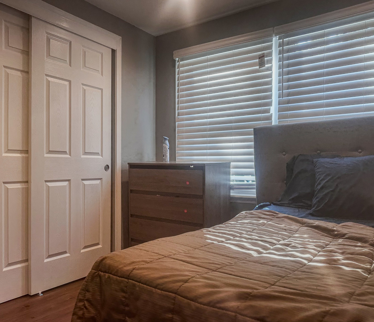 385 E Irving Park Road, Streamwood, IL 60107