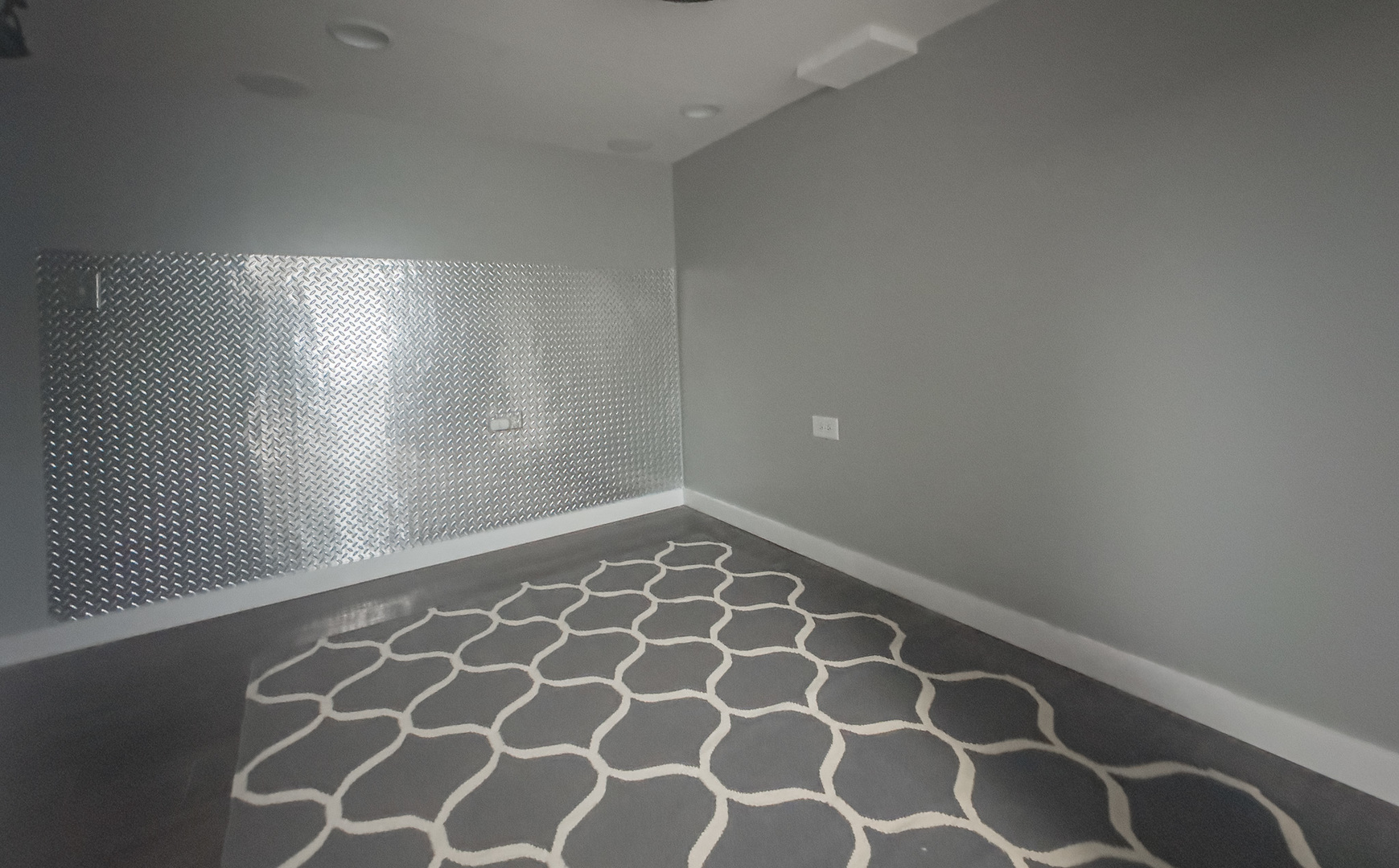 385 E Irving Park Road, Streamwood, IL 60107