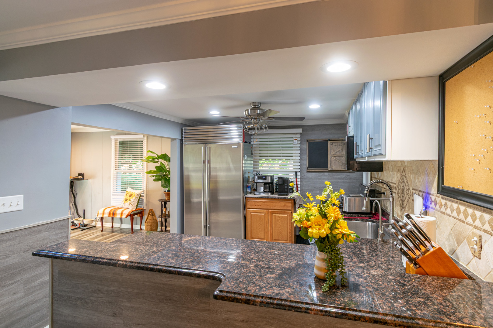 385 E Irving Park Road, Streamwood, IL 60107