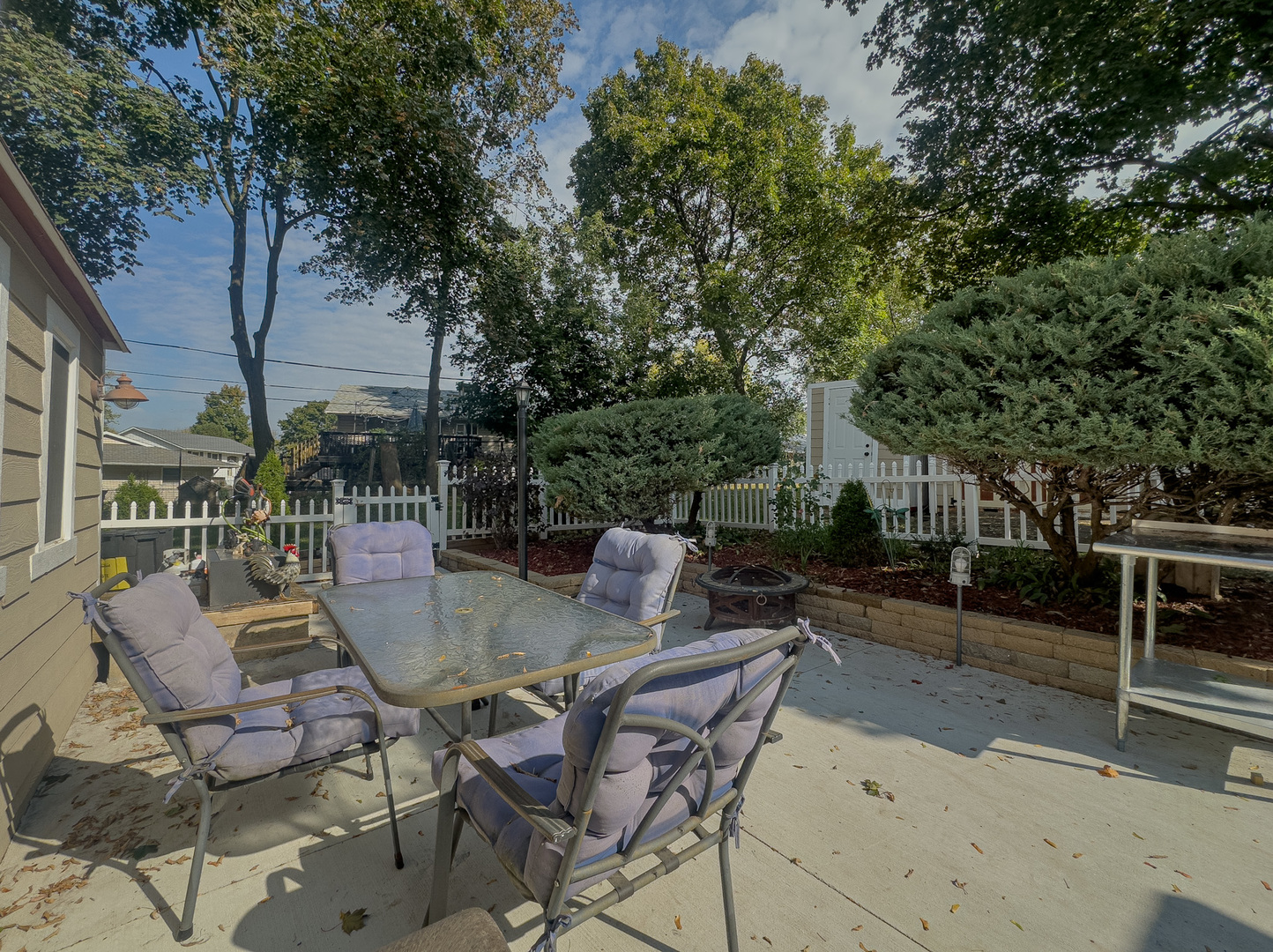 385 E Irving Park Road, Streamwood, IL 60107