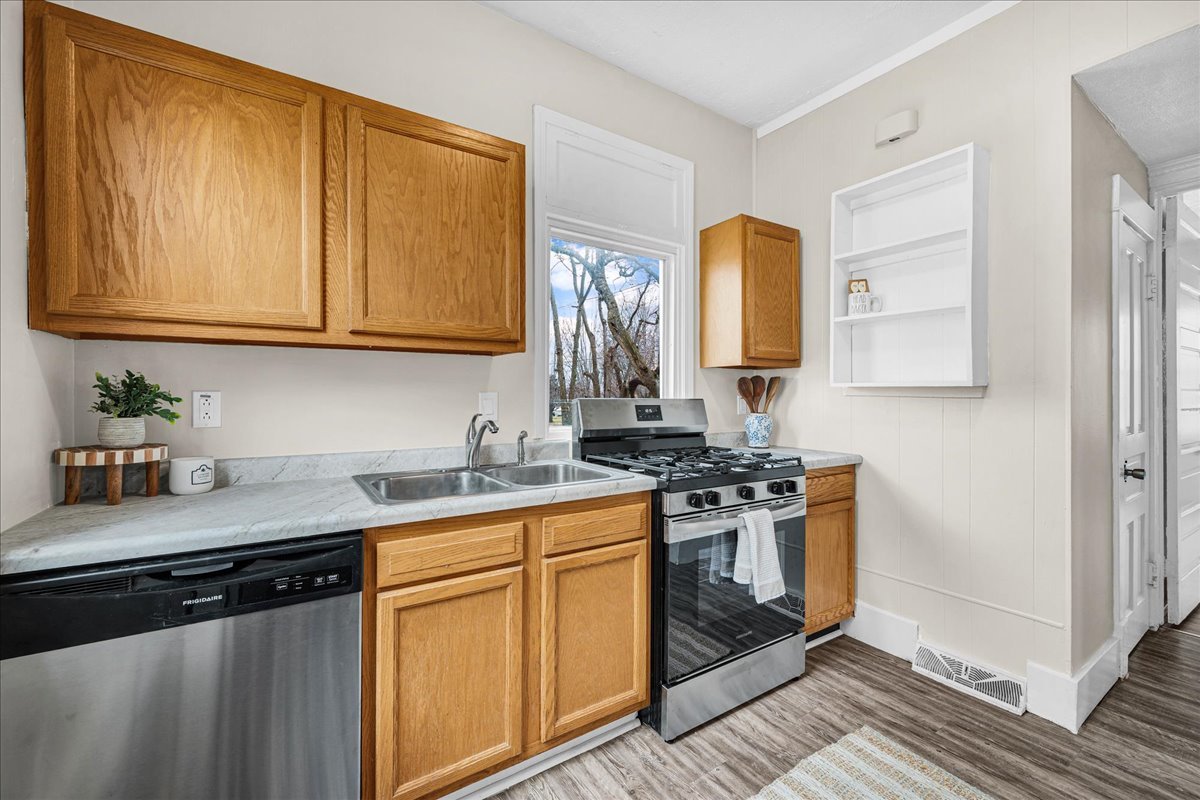 1018 N Prairie Street, Bloomington, IL 61701