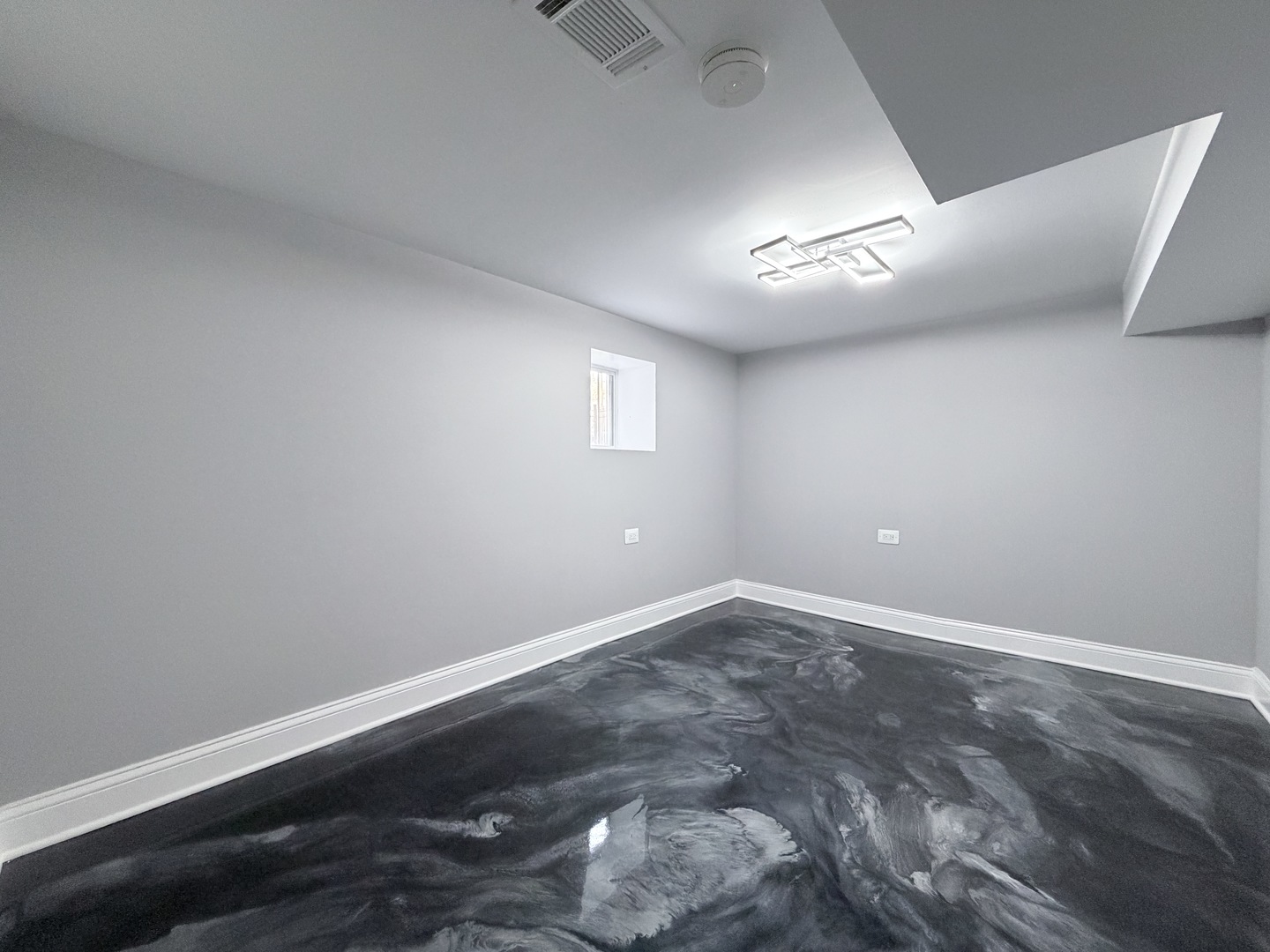 7918 S Anthony Avenue, Chicago, IL 60619