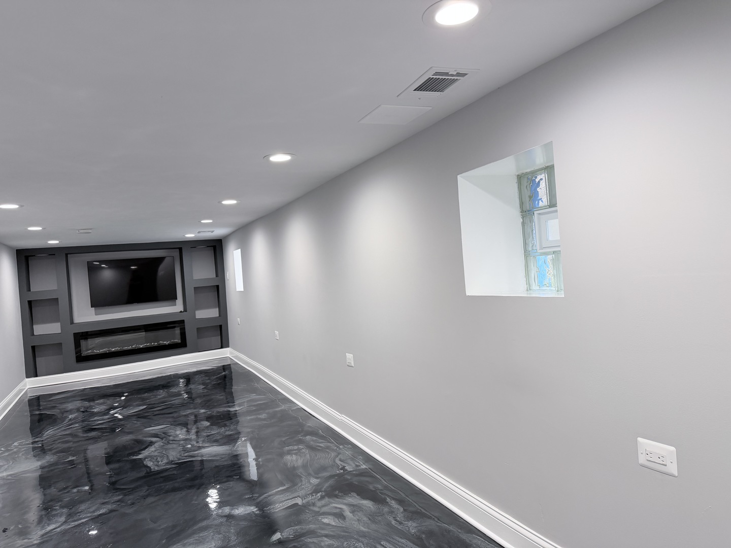 7918 S Anthony Avenue, Chicago, IL 60619