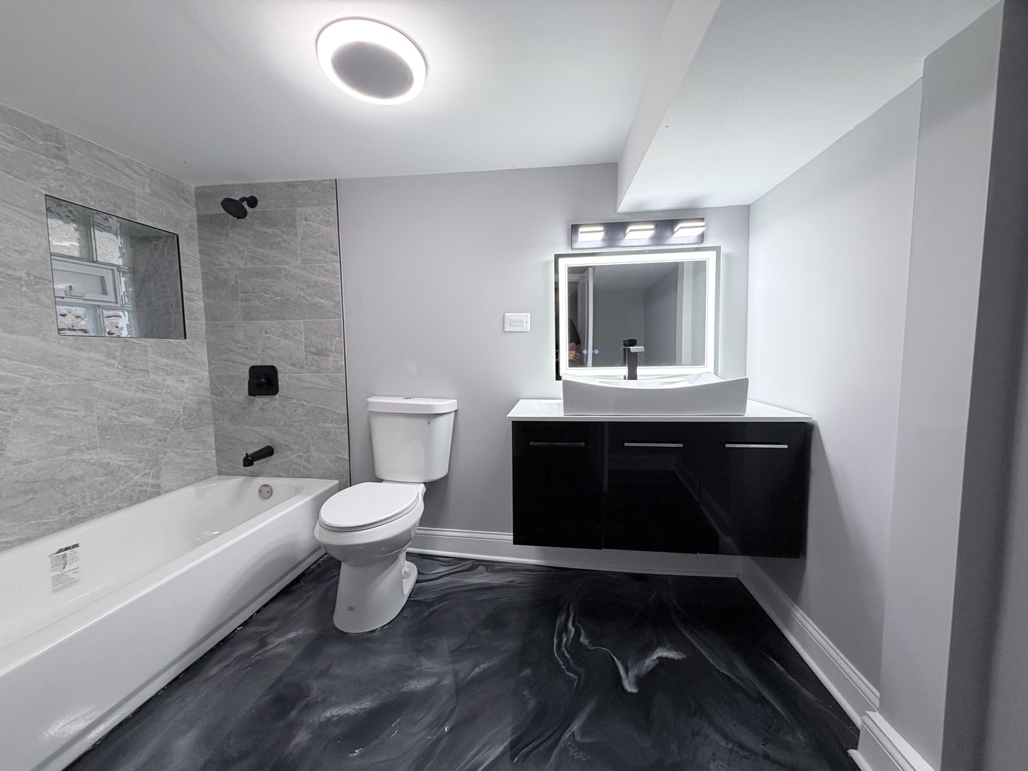 7918 S Anthony Avenue, Chicago, IL 60619