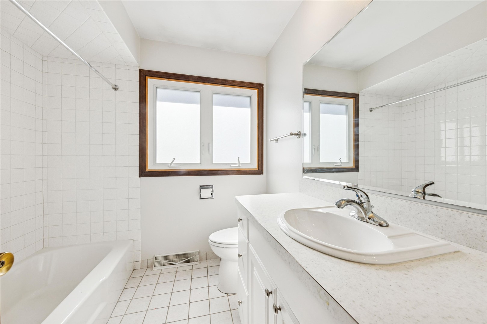 1310 Iroquois Lane, Darien, IL 60561
