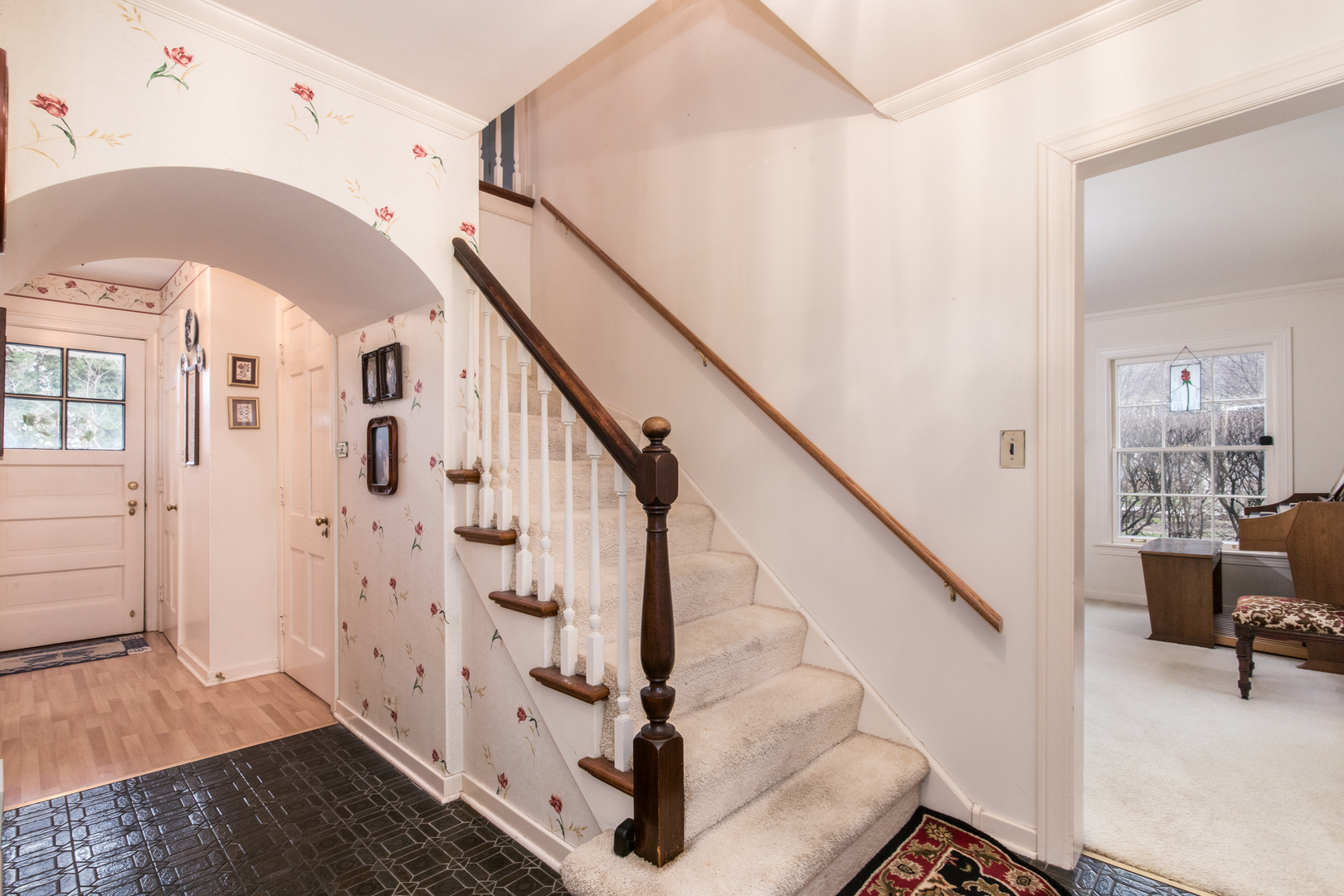 829 Hastings Street, Park Ridge, IL 60068