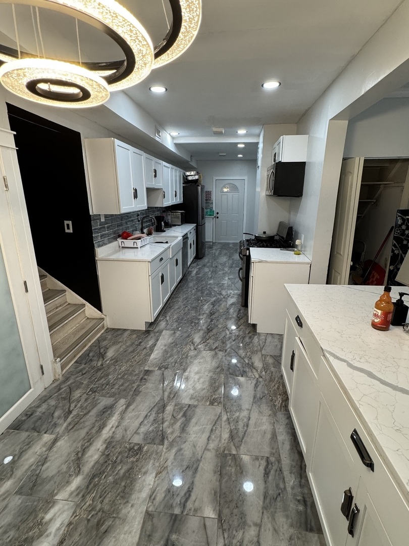 13910 Lincoln Avenue, Dolton, IL 60419