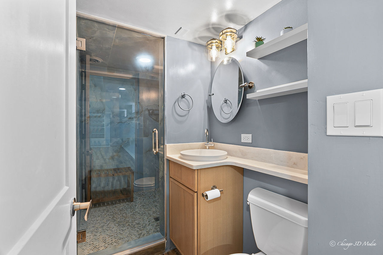 7422 N Olcott Avenue, Chicago, IL 60631