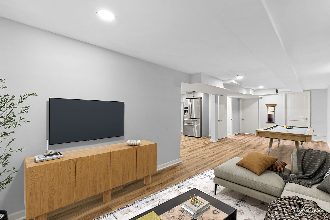 7422 N Olcott Avenue, Chicago, IL 60631