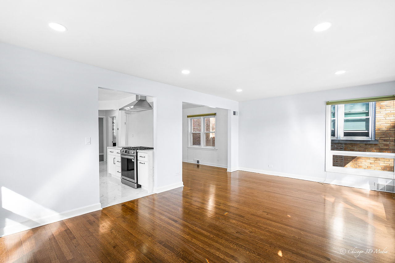 7422 N Olcott Avenue, Chicago, IL 60631