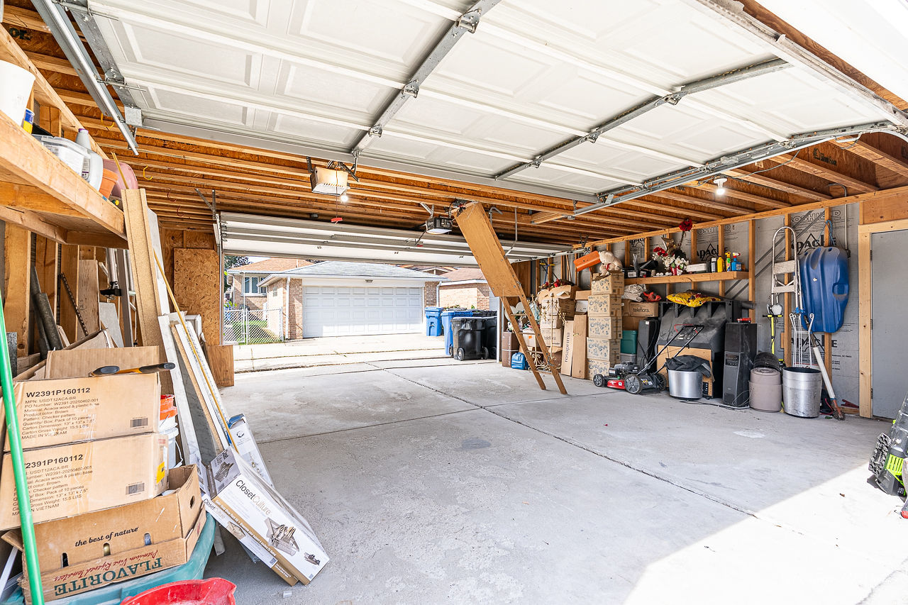 7422 N Olcott Avenue, Chicago, IL 60631