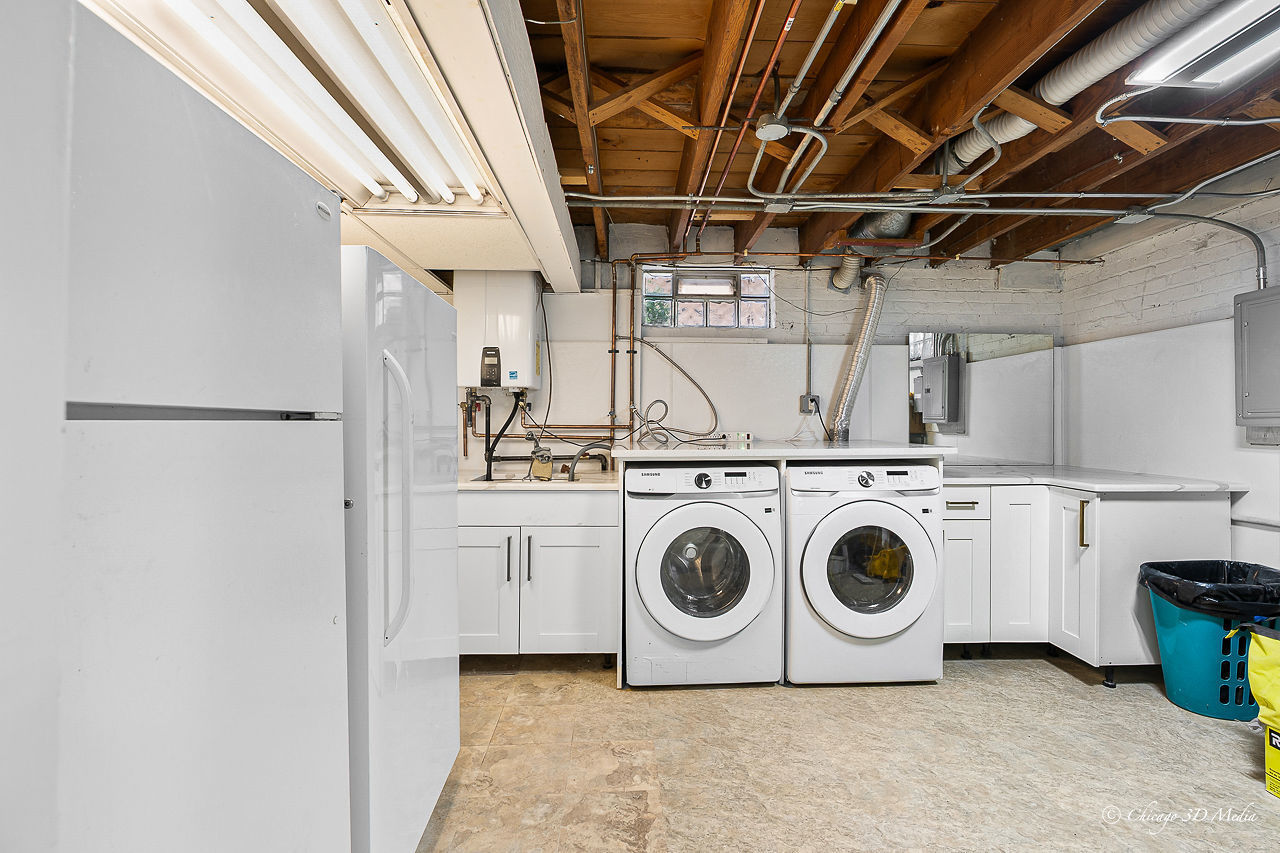 7422 N Olcott Avenue, Chicago, IL 60631