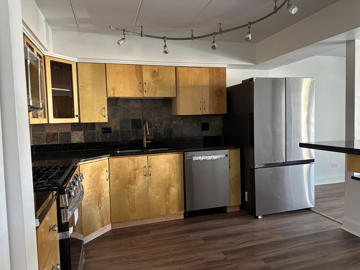 5621 W 104th Street #B2, Oak Lawn, IL 60453
