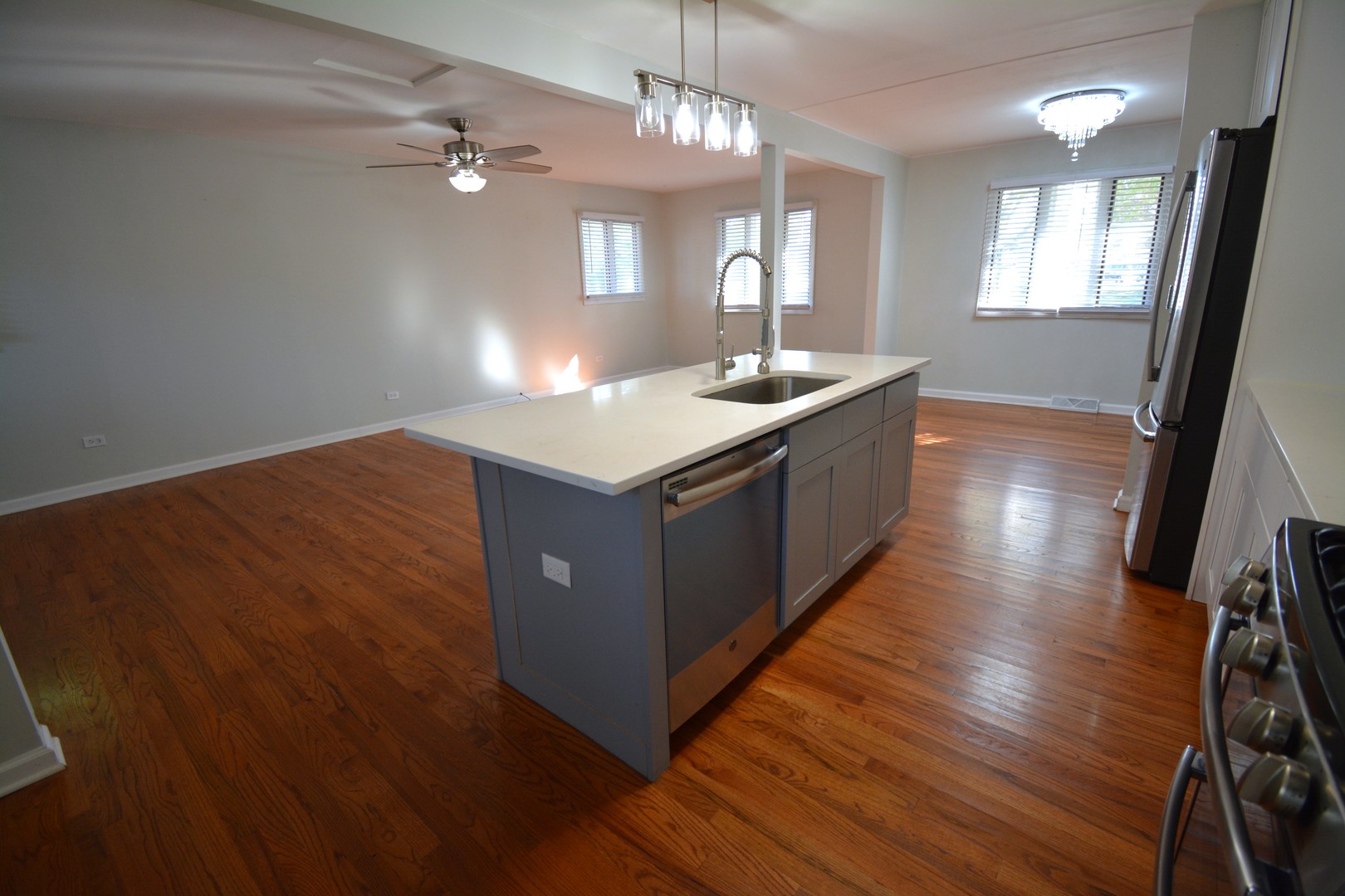 Hoffman Estates, IL 60169