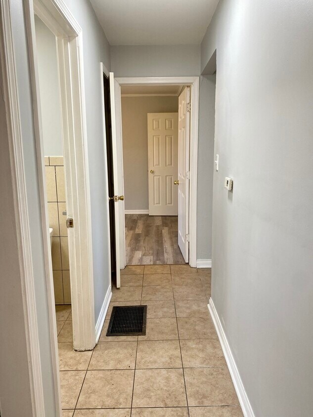 16764 Trapet Avenue, Hazel Crest, IL 60429