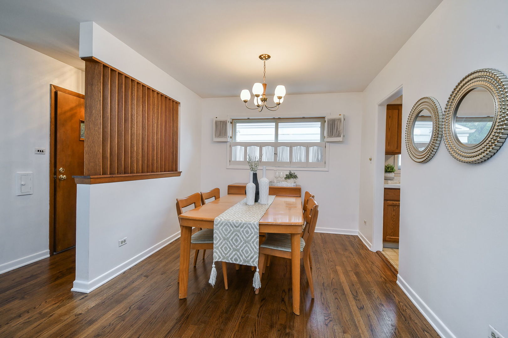 220 N Martha Street, Lombard, IL 60148