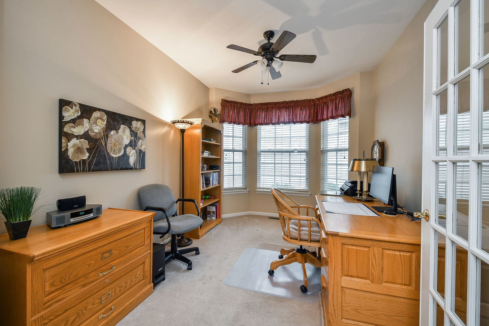 403 Lake Court, Oswego, IL 60543