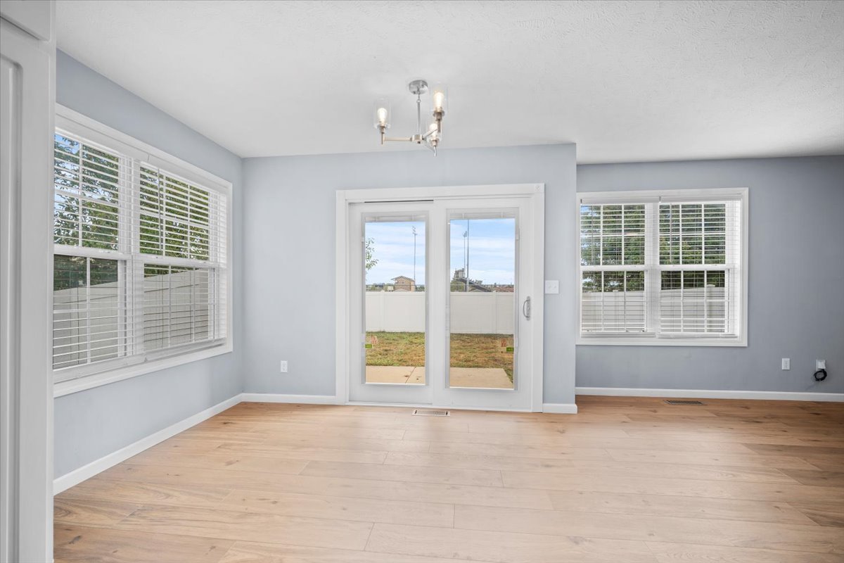 1925 Marina Drive, Normal, IL 61761