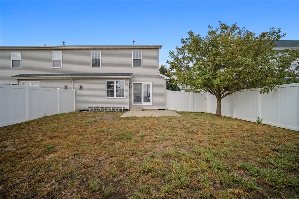 1925 Marina Drive, Normal, IL 61761