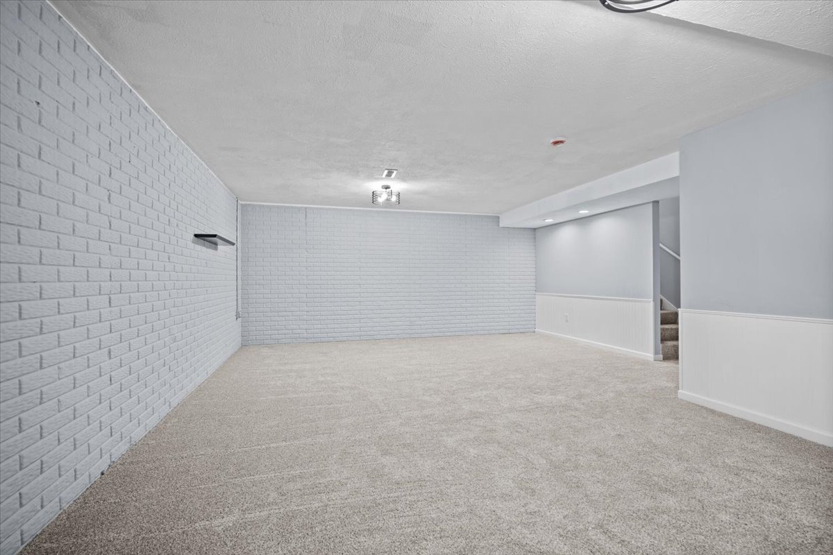 1925 Marina Drive, Normal, IL 61761