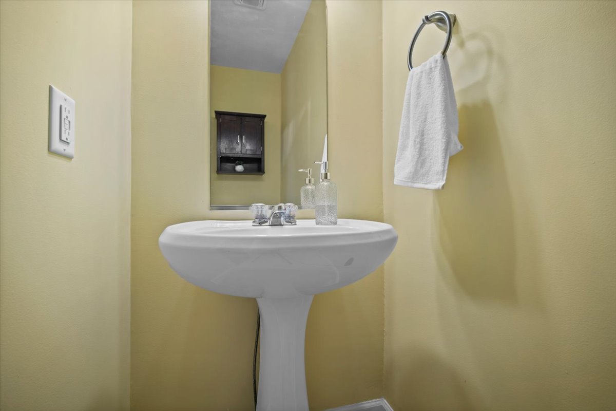 1925 Marina Drive, Normal, IL 61761