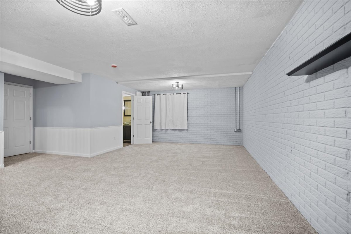 1925 Marina Drive, Normal, IL 61761