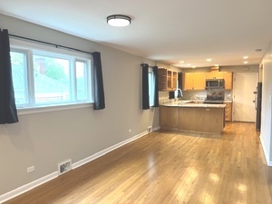 556 N BARTON Avenue #2, Evanston, IL 60202